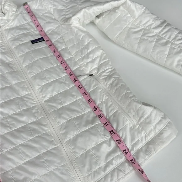Patagonia White Nano Puff Jacket – Size M - Picture 5 of 10